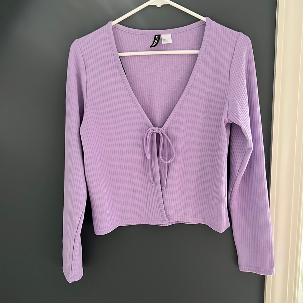 lavender tie front long sleeve, size M